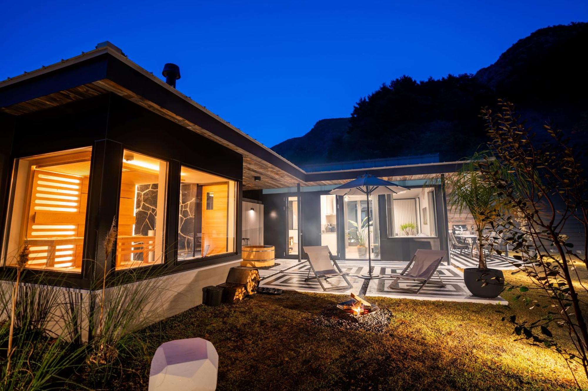 Umegashima　Driveｰin　＆　Sauna　Villa Шідзуока Екстер'єр фото